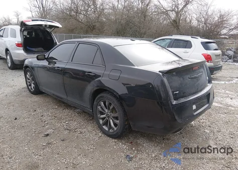 2014 Chrysler 300 300S z USA, uszkodzony, nr VIN 2C3CCAGT3EH287965